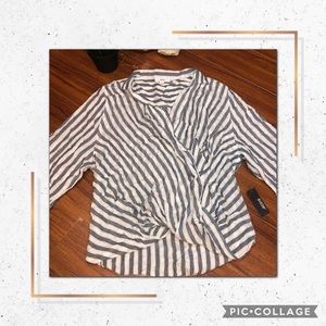 ✨2/$30✨ NEW STRIPED CROSS OVER FRONT BLOUSE ✨